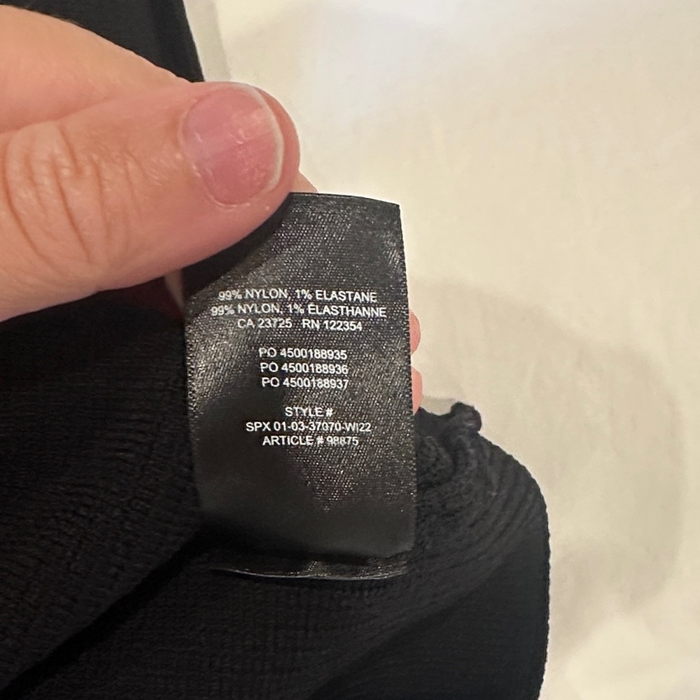 Aritzia Black Sleeveless Ribbed Top - Picture 5 of 5